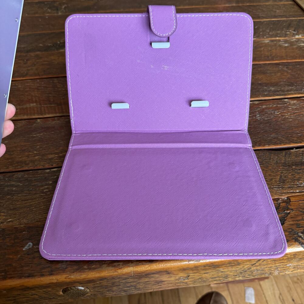 Universal Purple Bluetooth Wireless Keyboard and Tablet Folio Case Stand Travel - Picture 6 of 6